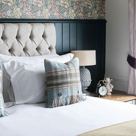 The Fleece At Cirencester Luaran gambar A bedroom at The Old Bank Hotel