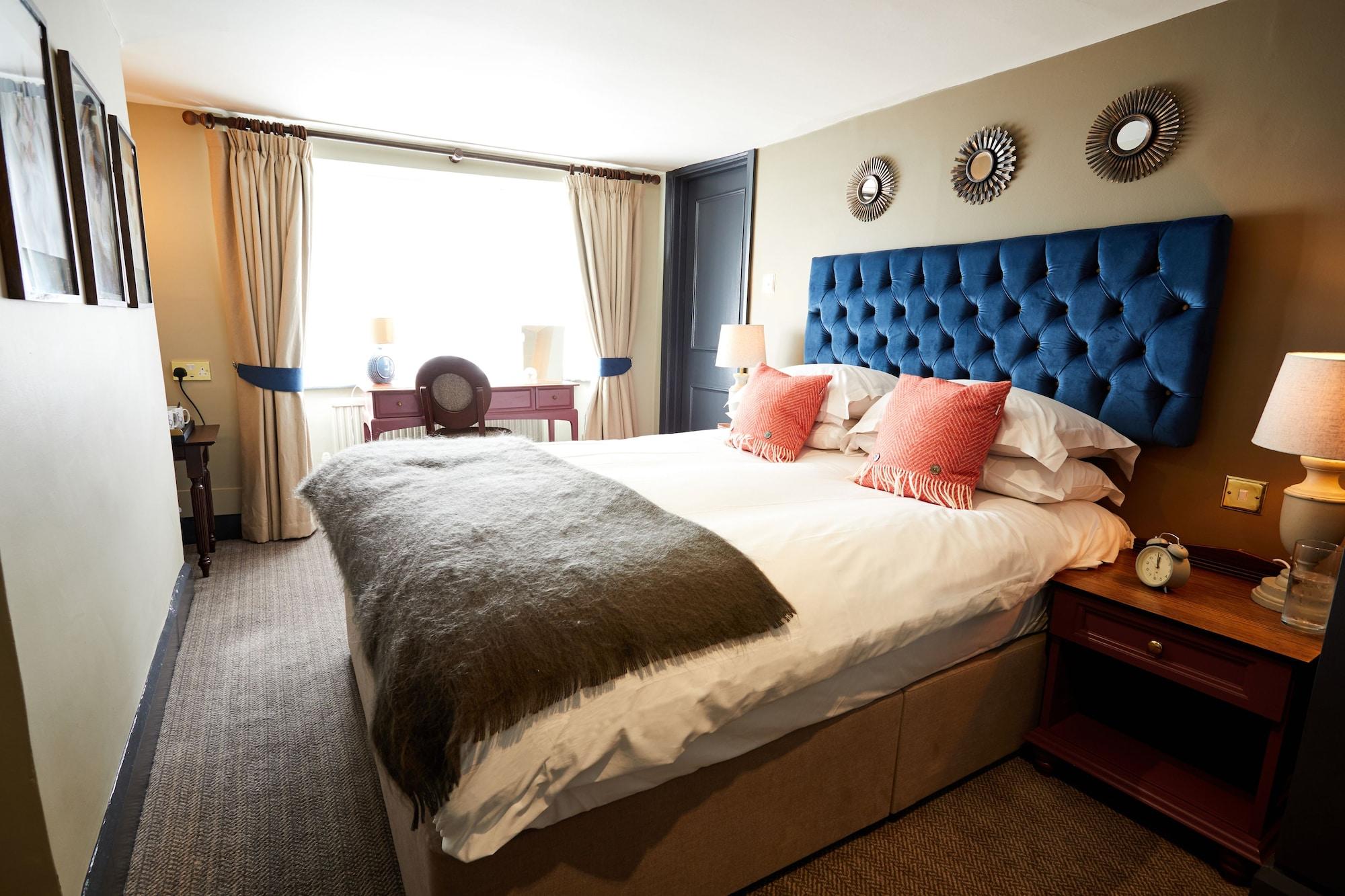 The Fleece At Cirencester Luaran gambar A bedroom at the hotel