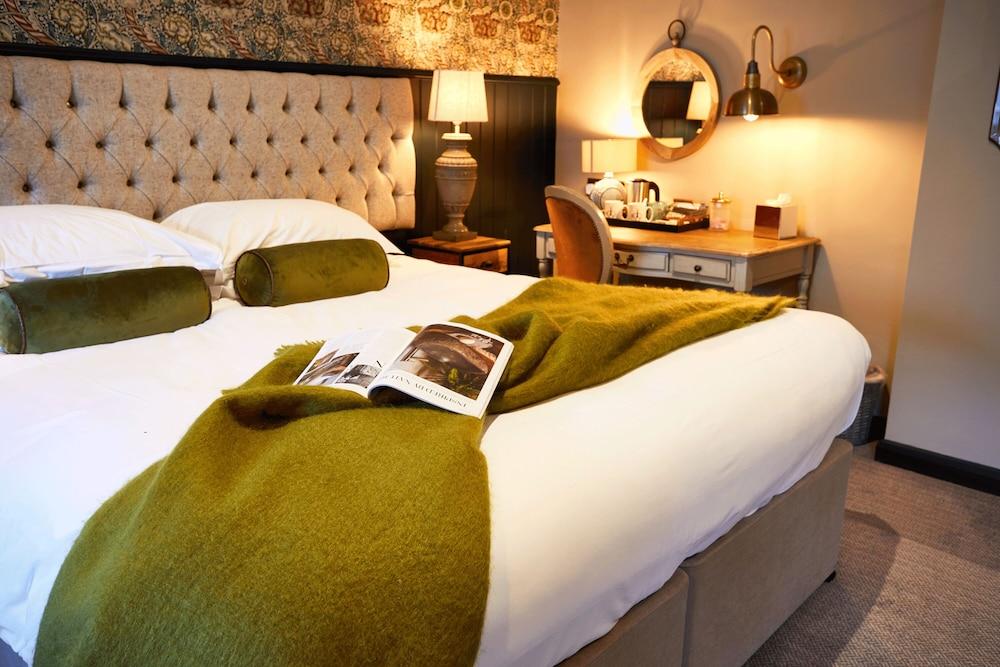 The Fleece At Cirencester Luaran gambar A bedroom at The Old parsonage