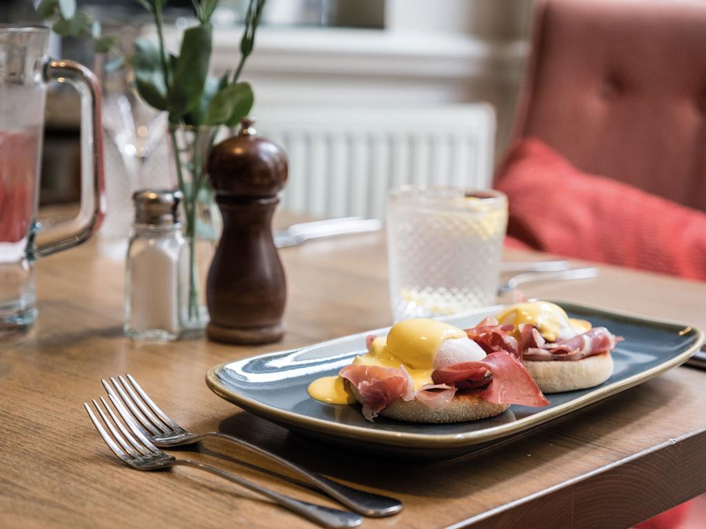 The Fleece At Cirencester Luaran gambar Eggs Benedict
