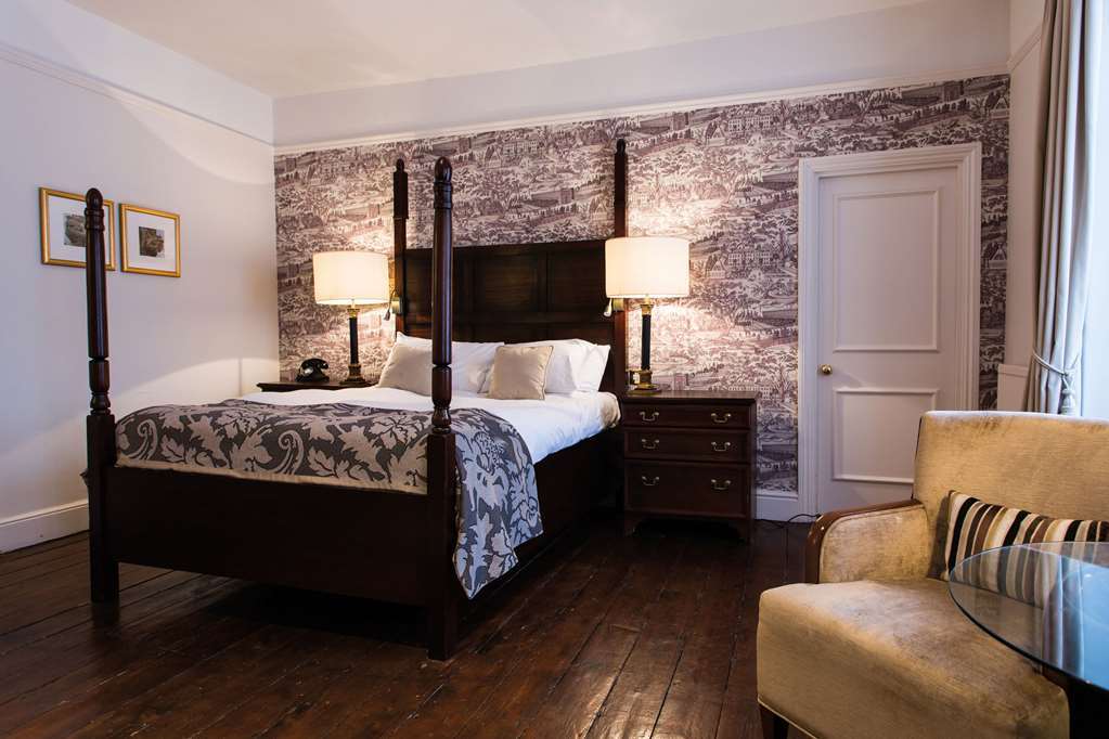 The Fleece At Cirencester Bilik gambar A bedroom at the hotel