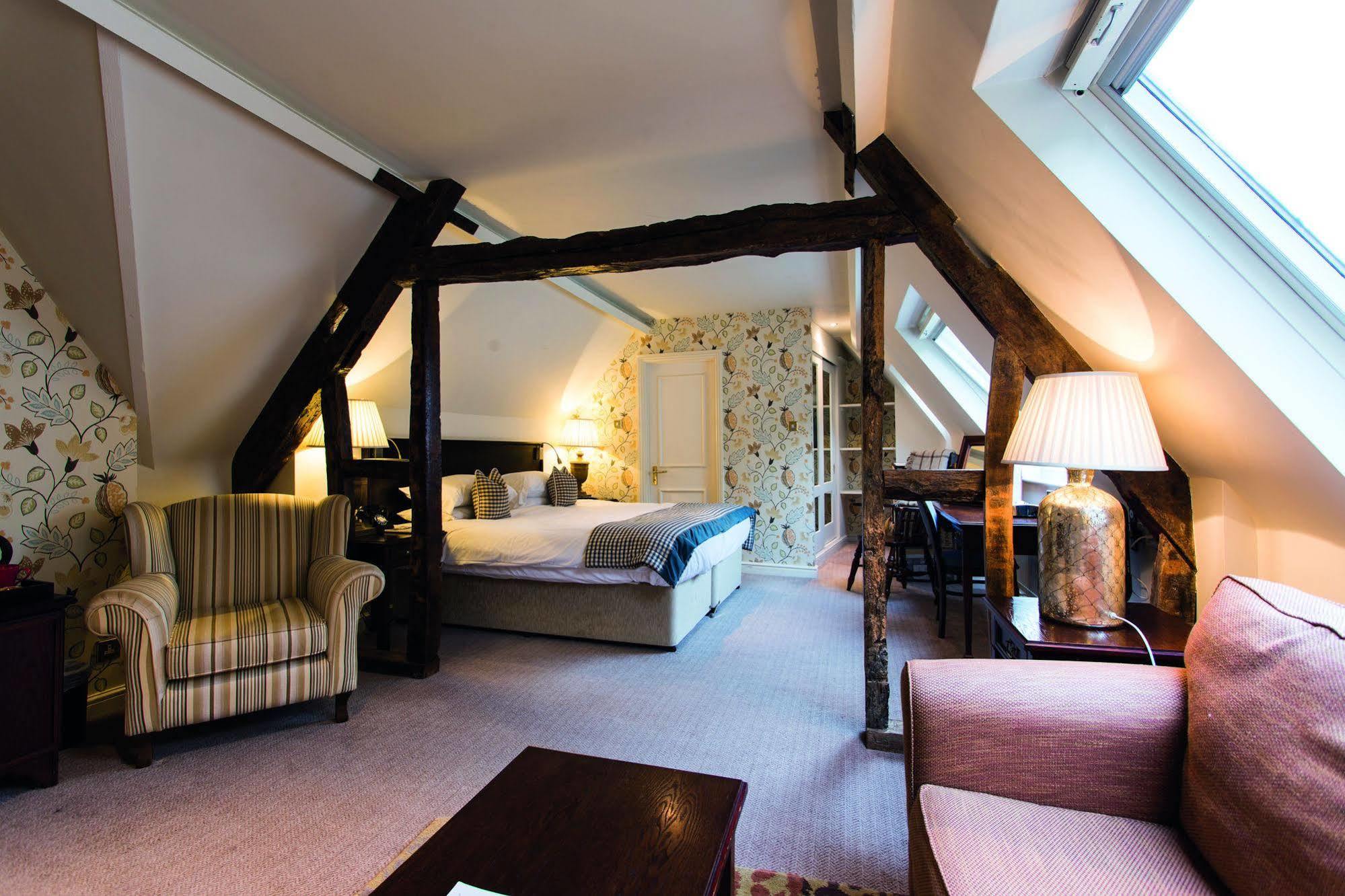 The Fleece At Cirencester Luaran gambar A suite at the hotel