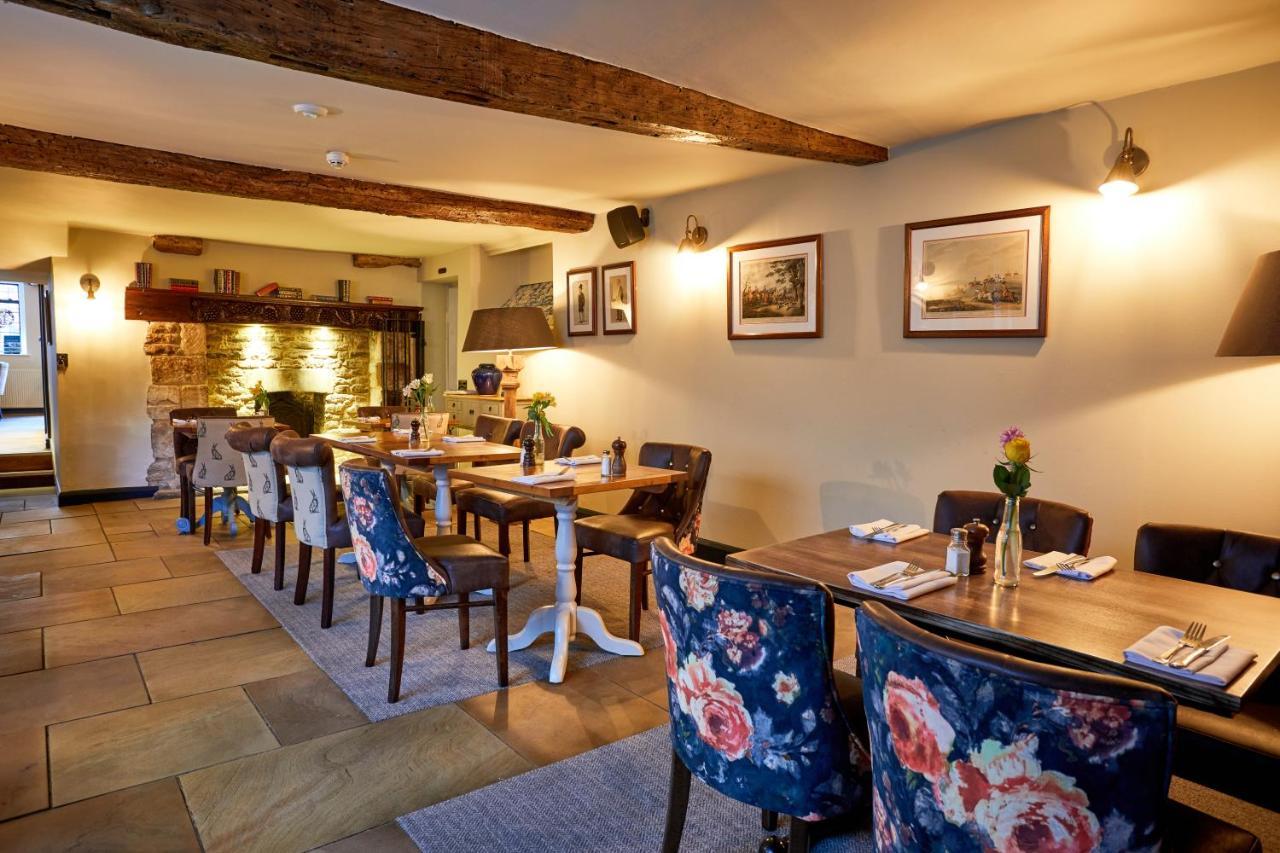 The Fleece At Cirencester Luaran gambar The restaurant at The Old parsonage